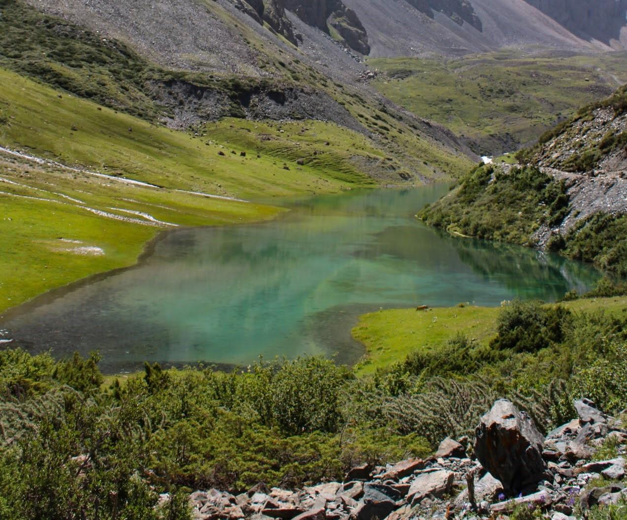 Yashyl Kel lake in the Juku valley while hiking to the Juku pass