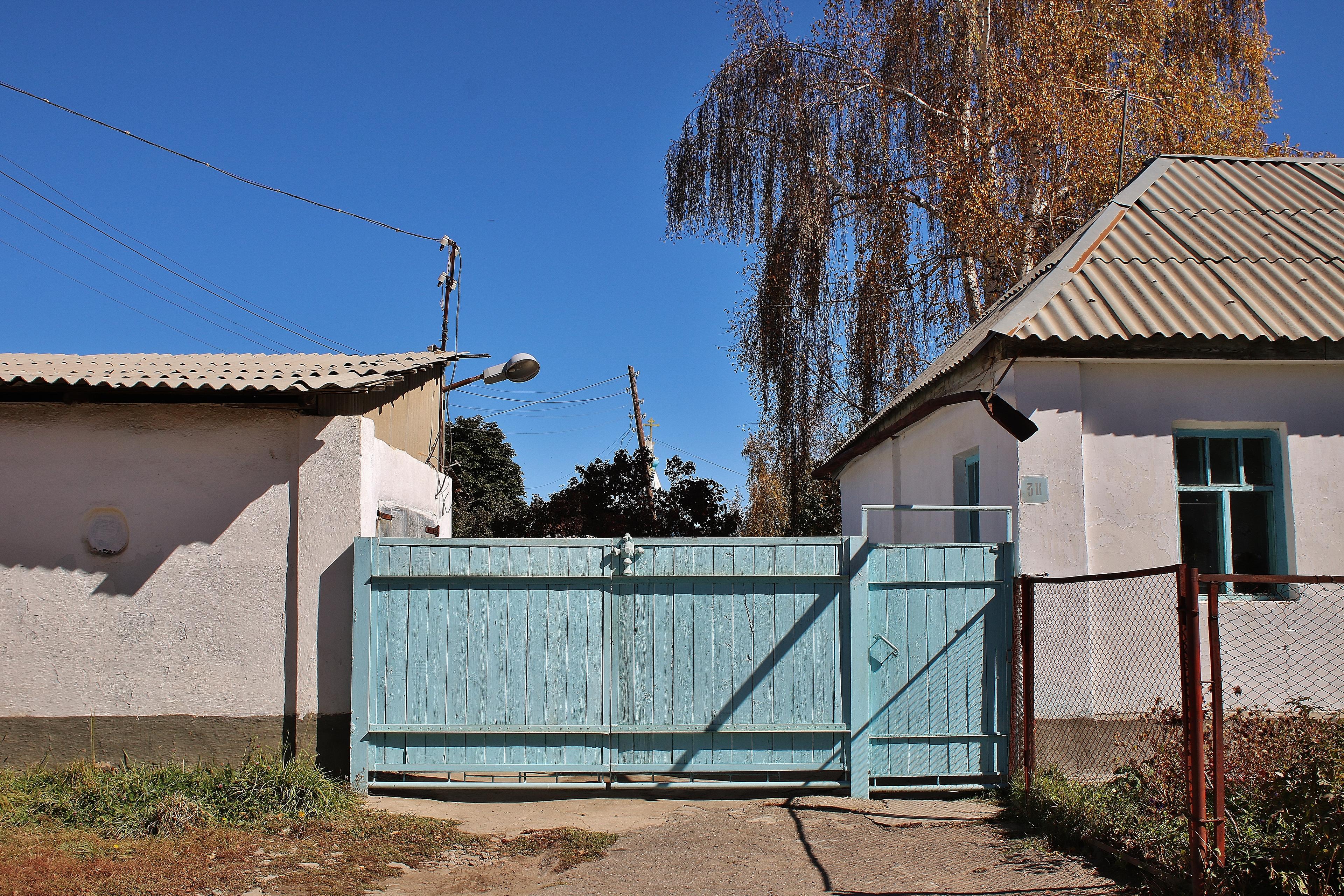 gate - leading to the church in Kyzyl Suu