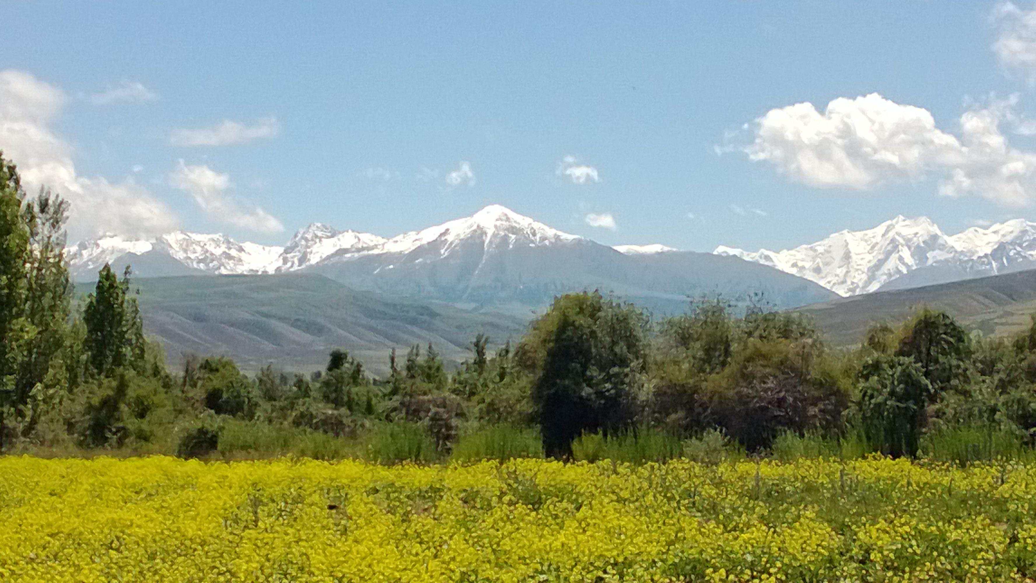 Jeti Oguz and Oguz Bashi peaks