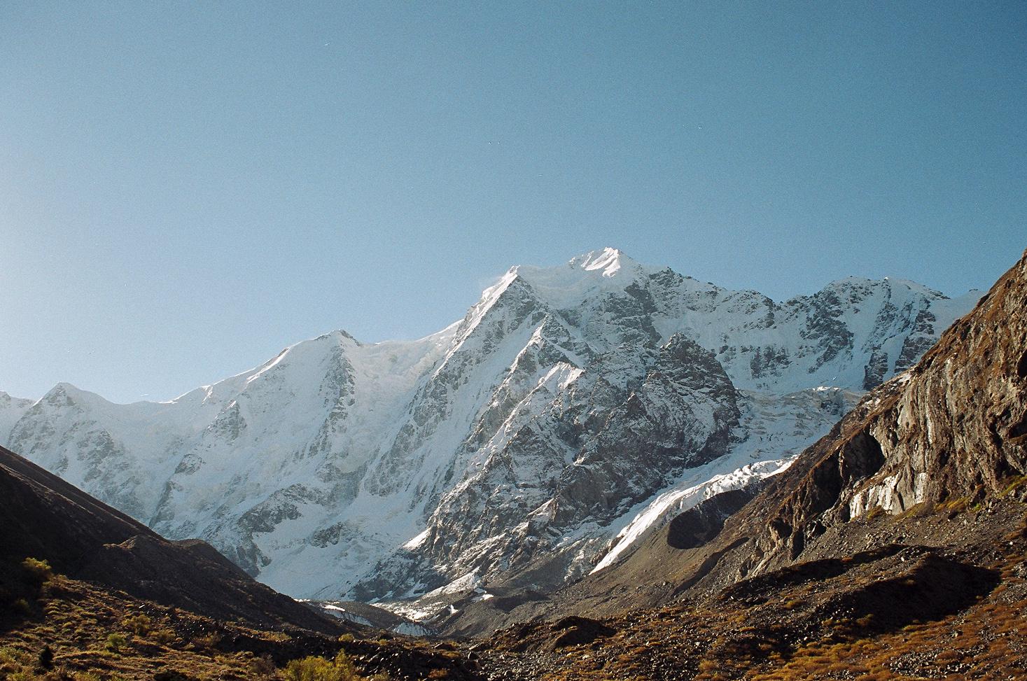 Oguz Bashi peak